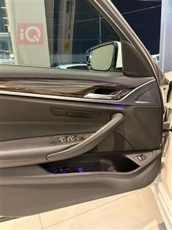 بی ئێم دەبڵیو سیریەس 5